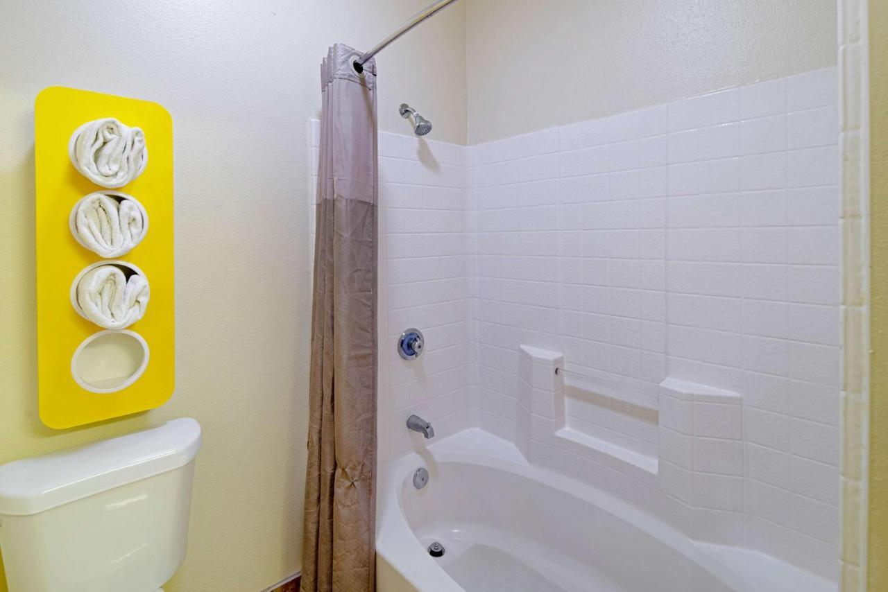 Motel 6-Rhome, Tx المظهر الخارجي الصورة